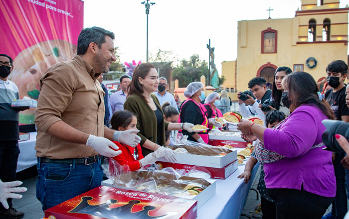 Disfrutan más de 5 mil personas mega rosca en Guadalupe 2 5