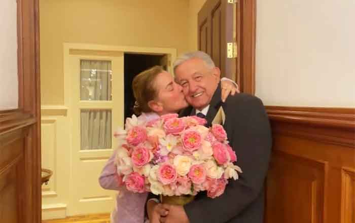 Beatriz Gutiérrez Müller recibe regalo de AMLO por sus 54 años 1 BEATRIZ GUTIERREZ