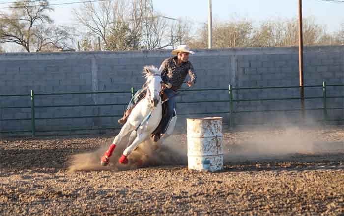 Todo un éxito las eliminatorias de la NBHA 4 CABALLO 5