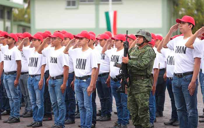 Las mujeres también pueden 'marchar', dicen militares 1 CARTILLA 2