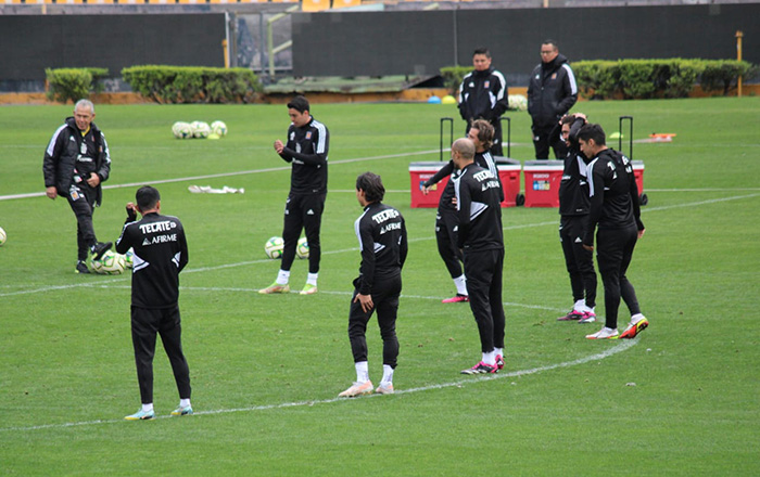 Muestra Tigres buen ánimo en entrenamiento del ‘Chima’ 1 327839759 952407876134114 487115446296094980 n