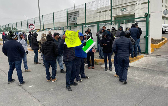 Protestan taxistas por operativo sorpresa 1 328855446 871757734065816 832774781868106098 n