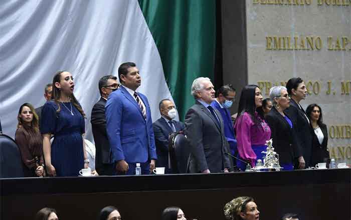 DIPUTADOS