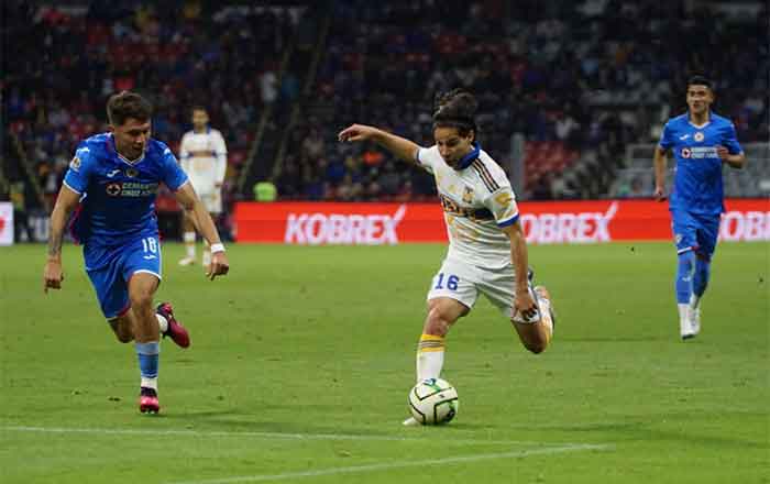 Descarrila Tigres a la Máquina del Cruz Azul 3 LAINEZ 2