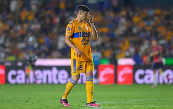 Sorprende Chivas a Tigres y los derrota 2-1 10 TIGRES 2 3
