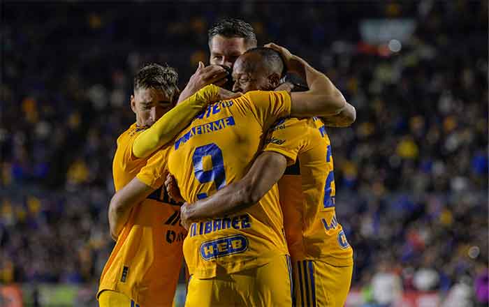 Debuta 'Chima' con victoria ante Pumas 5 TIGRES 3 1