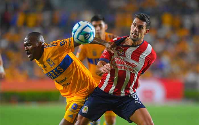 Sorprende Chivas a Tigres y los derrota 2-1 9 TIGRES 9