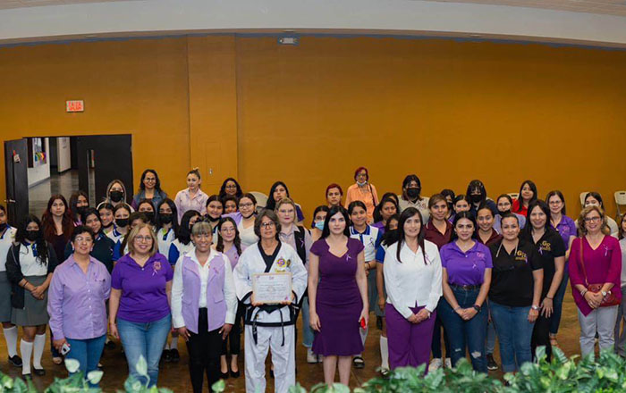 Mujeres de Díaz Ordaz reciben clases de defensa personal 1 334017825 1313222729262993 1812201164302108352 n