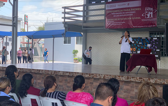 Padres del CETis 71 reciben plática contra adicciones 1 336613823 252831540431946 4240134145801116435 n