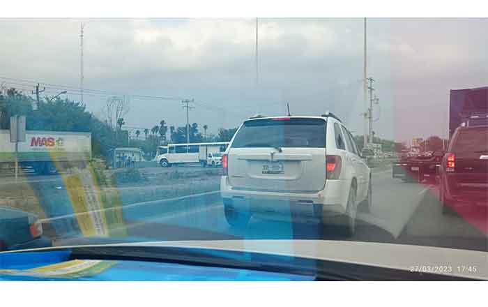 Realizan un bloqueo frente al cuartel militar de Reynosa 1 BLOQUEO 2