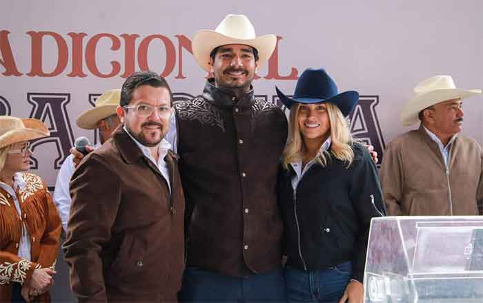 Encabeza Carlos Peña cabalgata en el 274 aniversario de Reynosa 1 CABALGATA 7