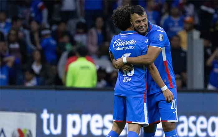 Cruz Azul sigue ganando con 'El Tuca' 5 CRUZ AZUL 8