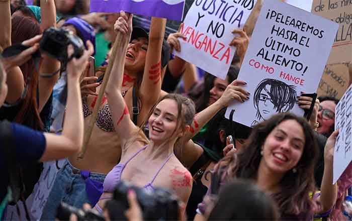 Surge el vandalismo en la marcha por el 8M en Monterrey 7 MUJERES 4