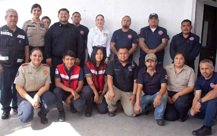 Recibe PC insumos médicos de manos de la alcaldesa riobravense 1 RIO BRAVO 2