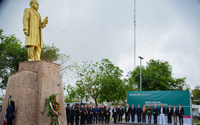 Recuerdan legado de Benito Juárez en el 217 aniversario de su natalicio 1 bj