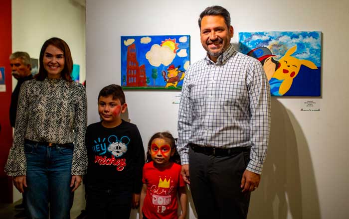 Inauguran exposición de niñas y niños con Síndrome de Down y Autismo 1