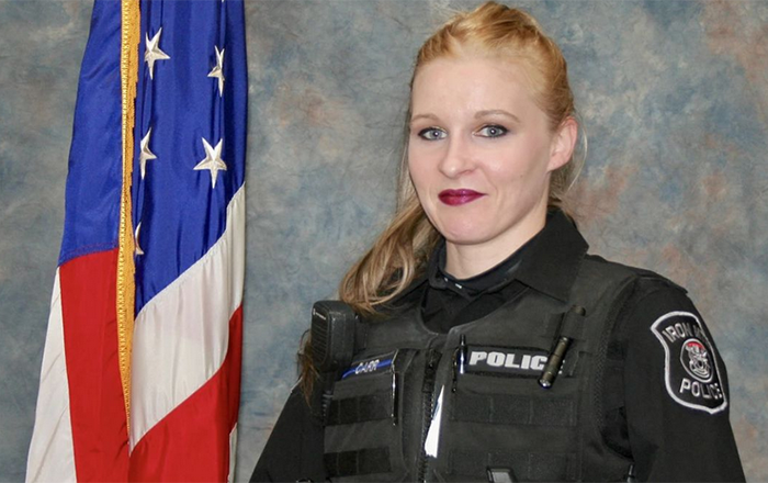 mujer policia