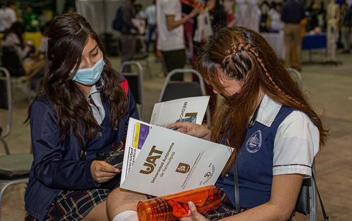 Gobierno de Matamoros realiza Expo Orienta Universidad; asisten 800 alumnos 1 uat