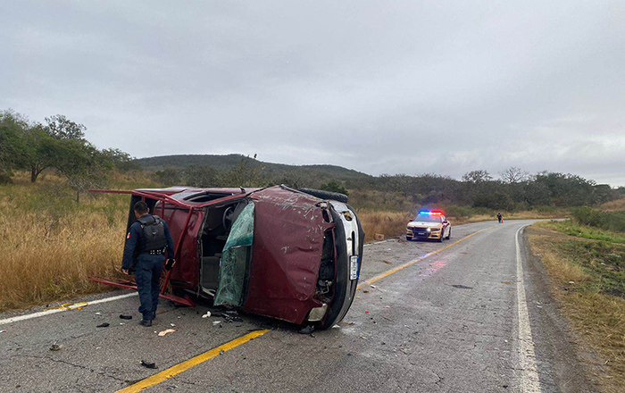 Cierran parcialmente carretera Federal 180, atienden un accidente 1 340154447 1326704277887706 5783944950388800689 n