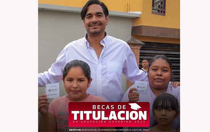 Convoca Carlos Peña a aprovechar becas para titulación profesional 1 ALCALDE 12