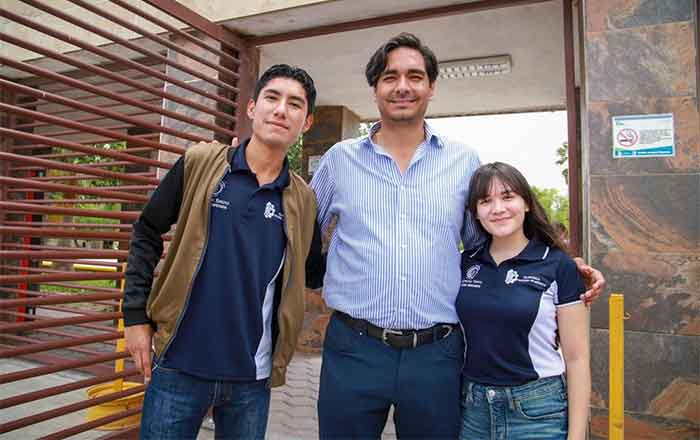 El alcalde Carlos Peña se identifica con los jóvenes 1 ALCALDE 2 9