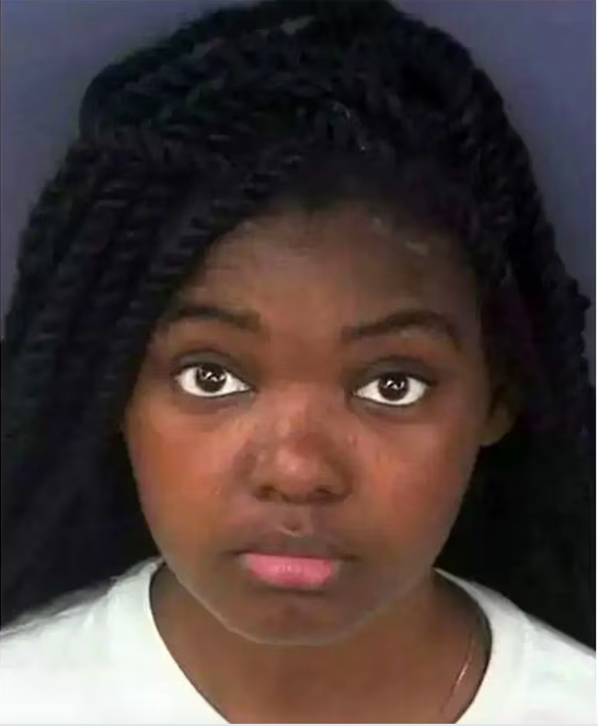 Detienen a maestra en Florida por supervisar peleas de estudiantes 1 Angel Footman está acusada de organizar peleas de estudiantes. Foto: New York Times