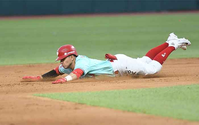 Se queda Diablos con la serie en la 'guerra civil' 2 DIABLOS 4