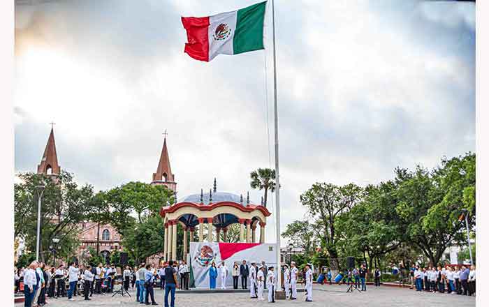 Mario López preside ceremonia de honores a la Bandera 1 MATAMOROS 2 1