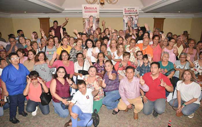 Arropan a Úrsula en Tampico y le gritan ‘Presidenta, presidenta…’ 3 usr