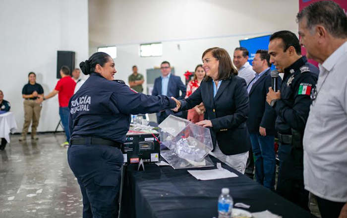 Resalta gobierno de Guadalupe labor de mamás policías 2 0 1 1
