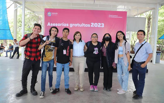 Brinda gobierno de Guadalupe asesorías gratuitas para facultad y prepa de la UANL 1 0 1 7