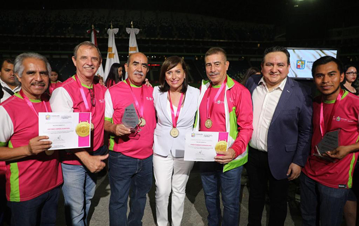 Reconoce gobierno de Guadalupe a pentacampeones 2 1 1