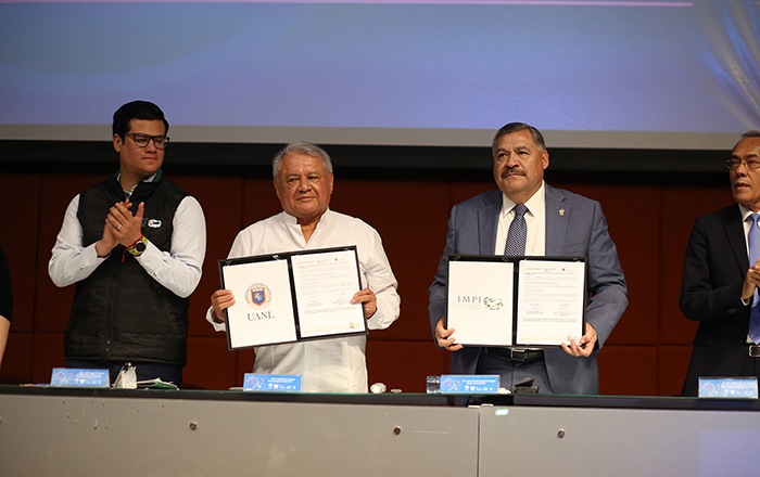 Reconocen a UANL como marca famosa 1 2R1A3148 copia