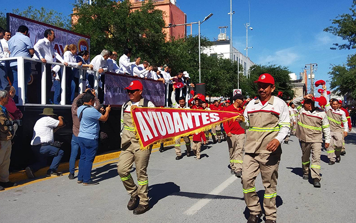 Conmemoraron Día del Trabajo con tradicional desfile 1 342048914 797820535094547 1174186516975116699 n