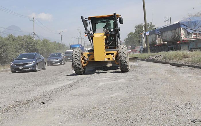 Da Escobedo mantenimiento a carreteras Monclova y Colombia 3 346098608 3505429236443689 1181584083402448344 n