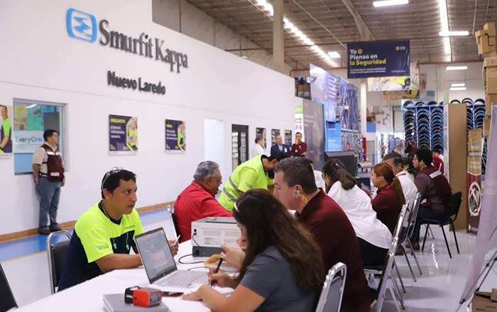 Se benefician trabajadores neolaredenses con apoyos municipales 1 346105048 1333406264188152 3463659812225859007 n