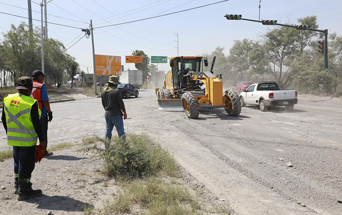 Da Escobedo mantenimiento a carreteras Monclova y Colombia 4 346170750 1675917046194358 8553130406289391397 n
