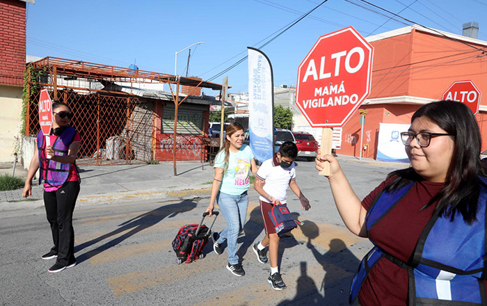 Implementan programa ‘¡Alto!, Mamá-papá, vigilando’ en Hacienda Santo Domigno 4 350362739 1206042303356774 8681500367295852058 n