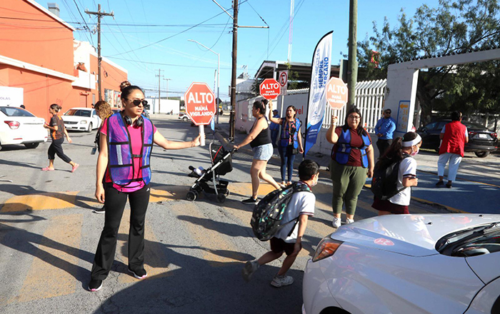 Implementan programa ‘¡Alto!, Mamá-papá, vigilando’ en Hacienda Santo Domigno 1 350371934 796059425144689 2930567150750484008 n