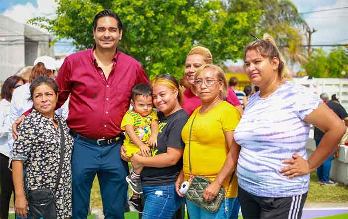 Lleva Carlos Peña beneficios a familias de colonia Fuentes Lomas 1 ALCALDE 2 18