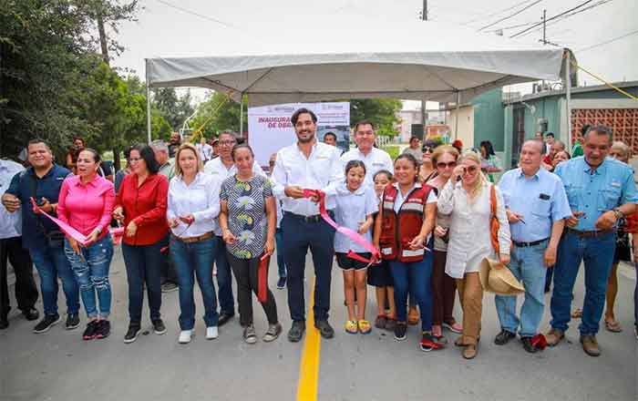 Reciben en colonia La Cañada más de 7.5 mdp en obras municipales 1 ALCALDE 2 8