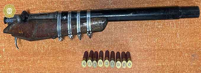 Detienen a asaltante con un arma tipo escopeta en Tláhuac 1 ARMA