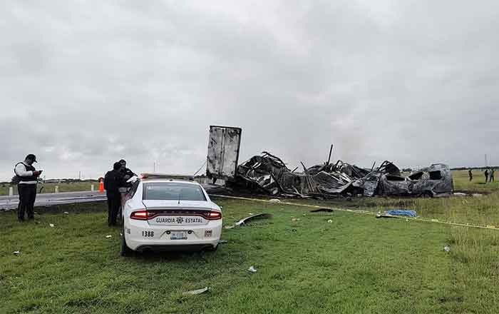 Accidente en carretera Victoria-Zaragoza deja 12 muertos 1 CHOQUE 1