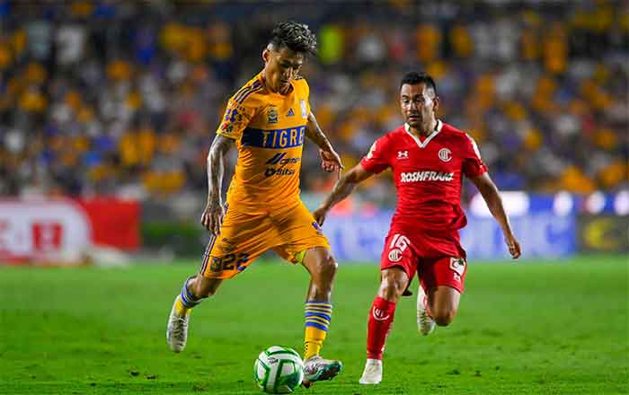 Futbol bonito; golea Tigres al Toluca 4-1 y se acercan a semis 2 FULGENCIO