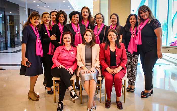 Reconocen en Guadalupe a padrinos y voluntarias del DIF 1 GUADALUPE 2 3