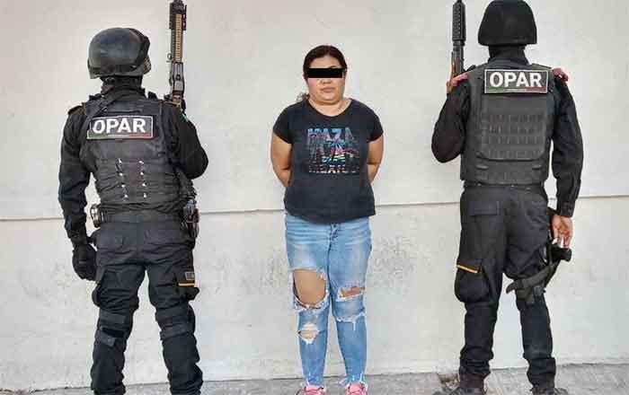 MUJER