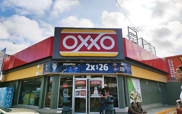 En Oxxos de Reynosa ya se entienden con haitianos en su idioma 1 OXXO 2