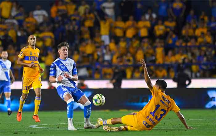 Tigres está en cuartos; vence a Puebla con gol de Córdova 6 PUEBLA 2