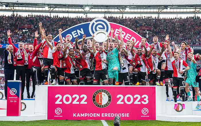 Santiago Giménez es campeón en Holanda con Feyenoord 1 SANTIAGO 2 1