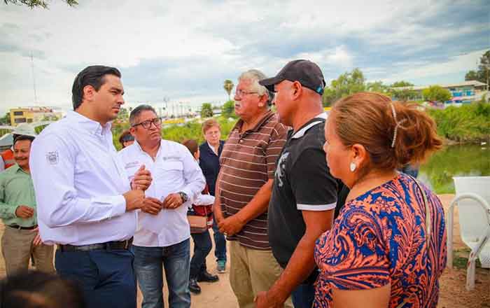 Supervisa Carlos Peña obra de calle Venustiano Carranza 1 alcalde 2 9